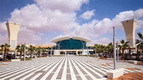 Shop, Dine, Entertain at Best Mall in Abu Dhabi 